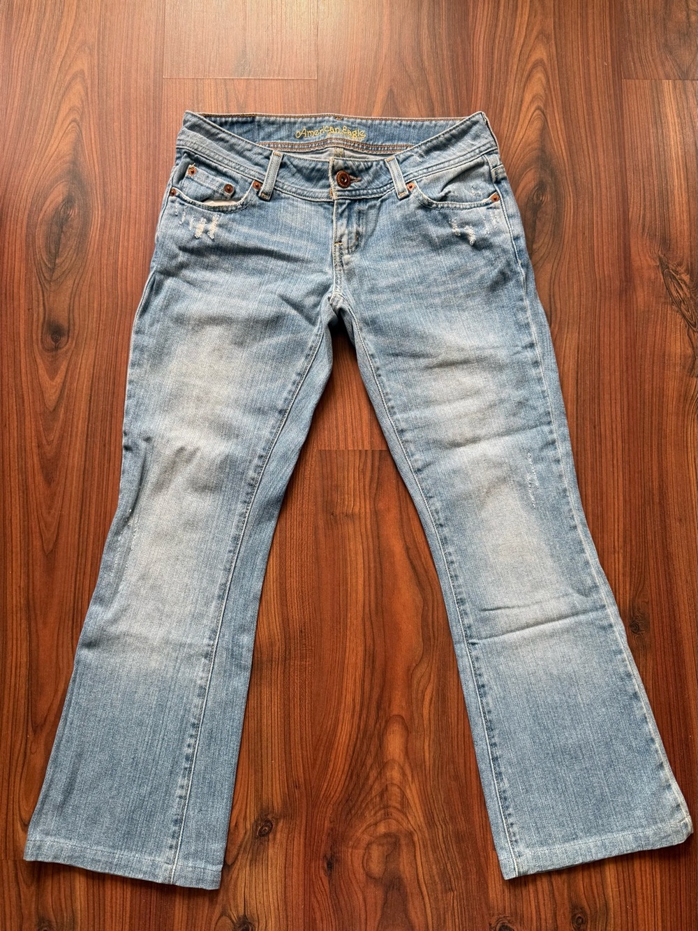 Vintage Y2K American Eagle Low-Rise Women's Bootcut Jeans - Size 4